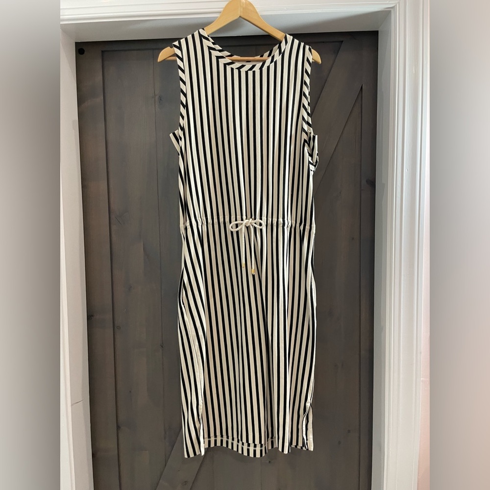 Nautical Johnston & Murphy Dress!